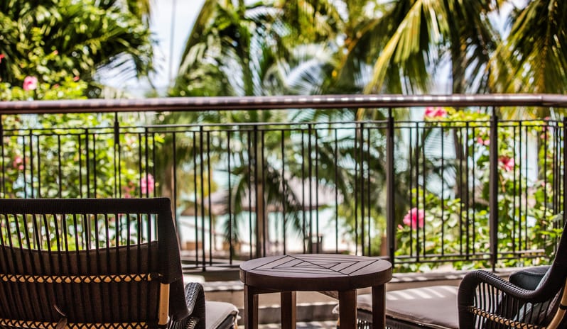 Royal Palm Hires 7498